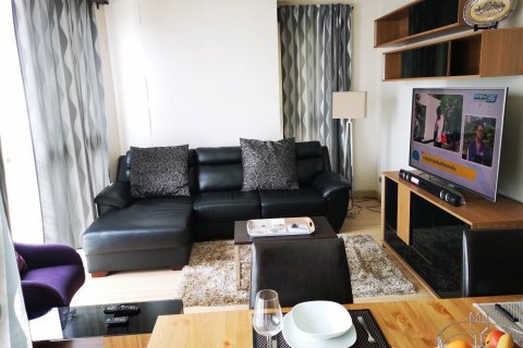 Condo in Phra Khanong, Bangkok, Thailand, 2 bedrooms  № 143925