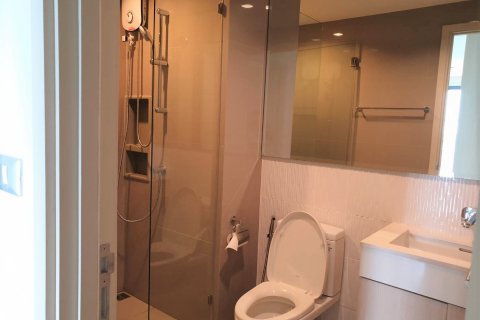 Condominio de 2 dormitorios en Bangkok, Tailandia № 143928 - foto 12