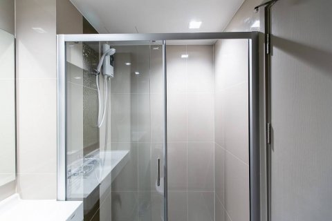 Condominio de 1 dormitorio en Phra Khanong, Bangkok, Tailandia № 143926 - foto 9