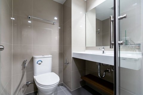 Condominio de 1 dormitorio en Phra Khanong, Bangkok, Tailandia № 143926 - foto 8