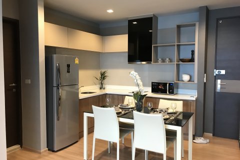 Condominio de 2 dormitorios en Sathon, Bangkok, Tailandia № 143930 - foto 3