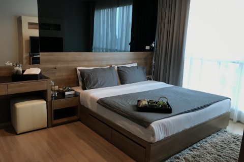 Condominio de 2 dormitorios en Sathon, Bangkok, Tailandia № 143930 - foto 4