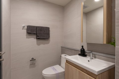 Condominio de 1 dormitorio en Bangkok, Tailandia № 165761 - foto 10