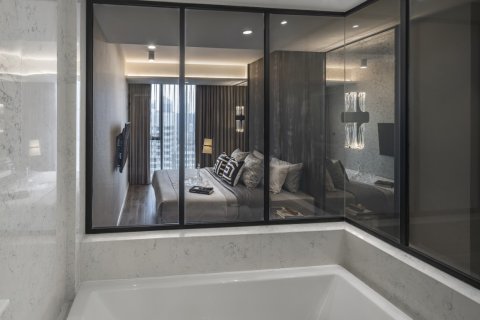 Ático de 3 dormitorios en Bangkok, Tailandia № 180692 - foto 13