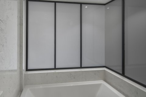 Ático de 3 dormitorios en Bangkok, Tailandia № 180692 - foto 14