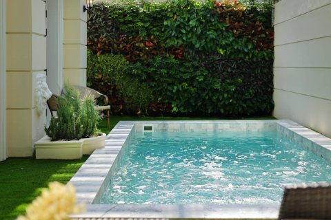 Casa de 4 dormitorios en Bangkok, Tailandia № 180688 - foto 11