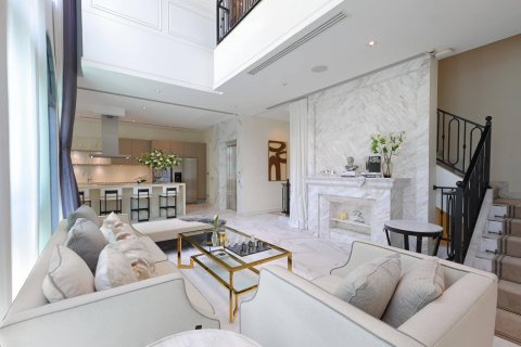 Casa de 4 dormitorios en Bangkok, Tailandia № 180688 - foto 10