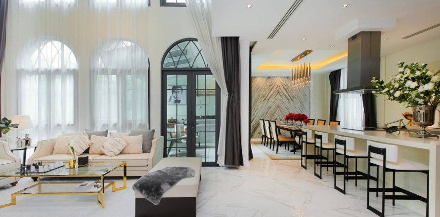 Casa de 4 dormitorios en Bangkok, Tailandia № 180688