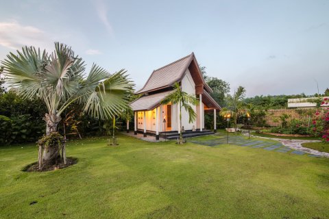Casa de 6 dormitorios en Hua Hin, Tailandia № 180689 - foto 11