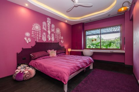 Casa de 6 dormitorios en Hua Hin, Tailandia № 180689 - foto 25