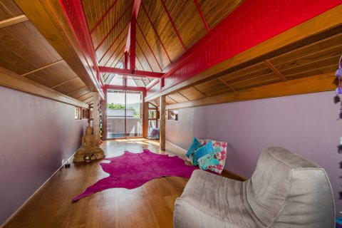 Casa de 6 dormitorios en Hua Hin, Tailandia № 180689 - foto 24