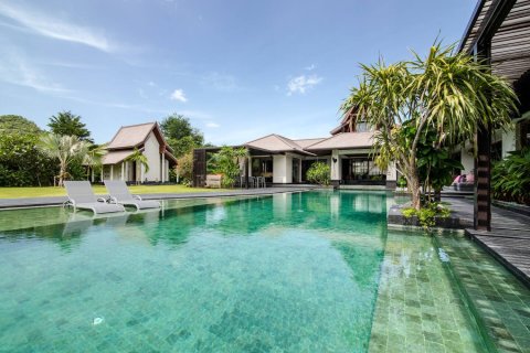 Casa de 6 dormitorios en Hua Hin, Tailandia № 180689 - foto 5