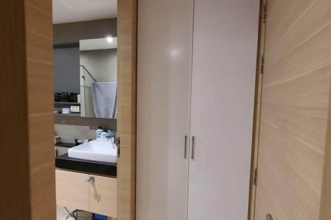 Condominio de 1 dormitorio en Bangkok, Tailandia № 172774 - foto 10