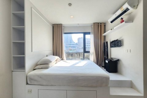 Condominio de 1 dormitorio en Bangkok, Tailandia № 172775 - foto 3