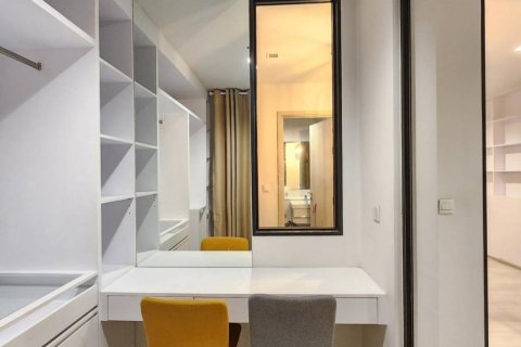 Condominio de 1 dormitorio en Bangkok, Tailandia № 172775 - foto 2