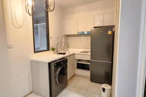 Condominio de 1 dormitorio en Bangkok, Tailandia № 172775 - foto 9