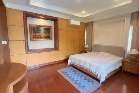 Casa de 4 dormitorios en Suan Luang, Bangkok, Tailandia № 172773 - foto 8