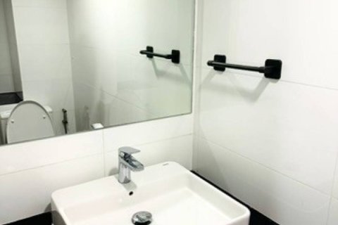 Condominio de 1 dormitorio en Bangkok, Tailandia № 172776 - foto 5