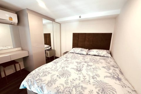 Condominio de 1 dormitorio en Bangkok, Tailandia № 172776 - foto 4