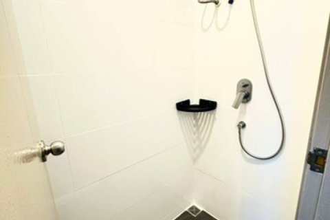 Condominio de 1 dormitorio en Bangkok, Tailandia № 172776 - foto 6