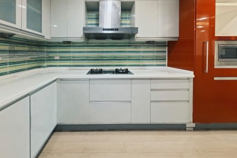 Casa de 4 dormitorios en Nonthaburi, Tailandia № 148440 - foto 6
