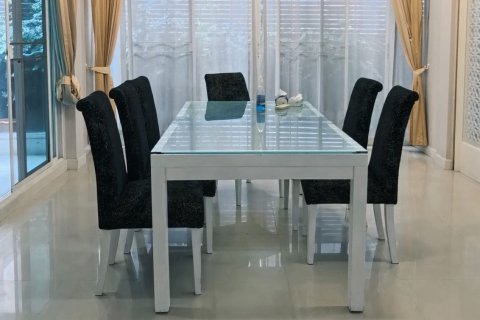 Casa de 4 dormitorios en Nonthaburi, Tailandia № 148440 - foto 5