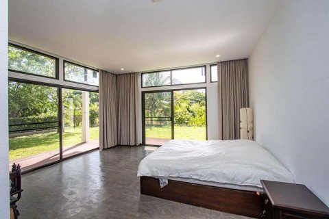 Casa de 5 dormitorios en Chiang Mai, Tailandia № 183020 - foto 8