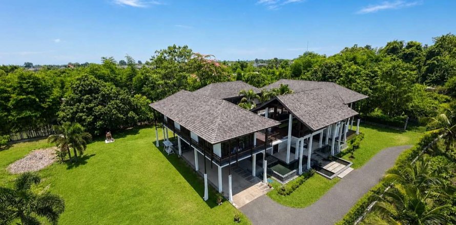Casa de 5 dormitorios en Chiang Mai, Tailandia № 183020
