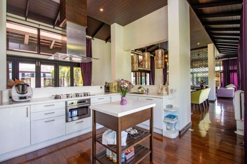 Casa de 5 dormitorios en Chiang Mai, Tailandia № 183020 - foto 21