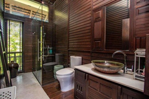 Casa de 5 dormitorios en Chiang Mai, Tailandia № 183020 - foto 13