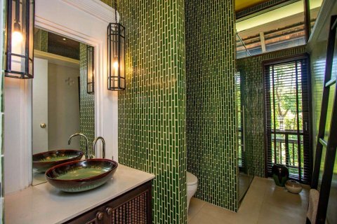Casa de 5 dormitorios en Chiang Mai, Tailandia № 183020 - foto 12
