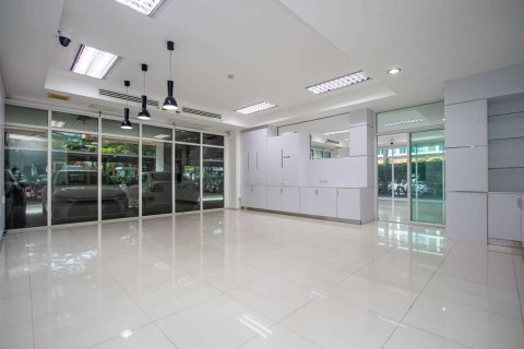 Local comercial 97 m2 en Chiang Mai, Tailandia № 183021 - foto 2