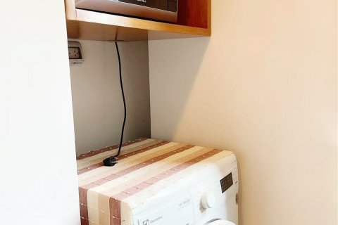 Estudio en el condominio en Khlong Toei, Bangkok, Tailandia № 140037 - foto 8