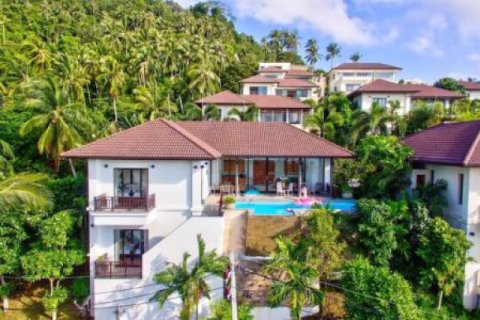 Chalet de 3 dormitorios en Surat Thani, Tailandia № 202897 - foto 5
