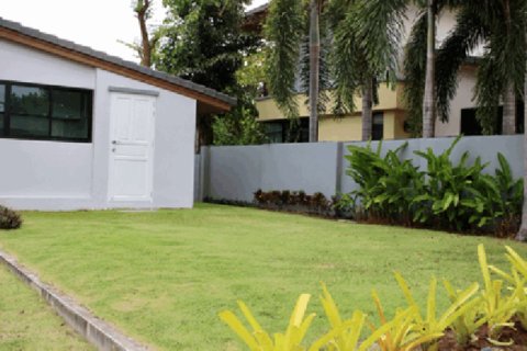 Chalet de 2 dormitorios en Pattaya, Tailandia № 202891 - foto 4