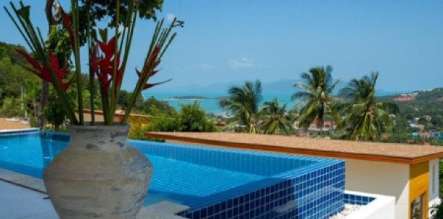 Chalet de 4 dormitorios en Surat Thani, Tailandia № 202896