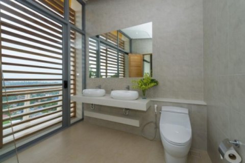 Chalet de 4 dormitorios en Surat Thani, Tailandia № 202896 - foto 3