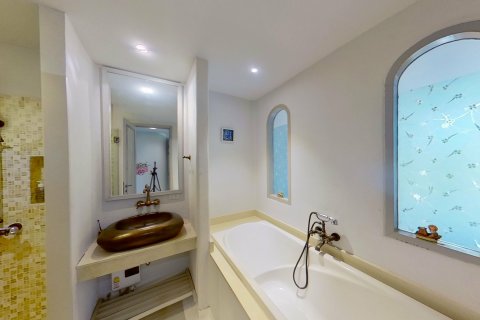 Condominio de 2 dormitorios en Hua Hin, Tailandia № 136374 - foto 12
