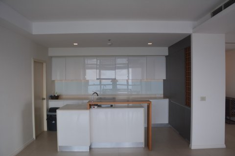 Condo à Bangkok, Thaïlande, 3 chambres № 65869 - photo 11