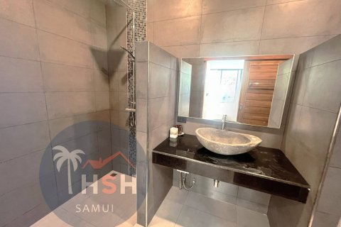 Chalet de 4 dormitorios en Ko Samui, Tailandia № 180063 - foto 18