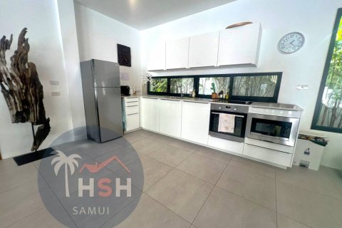 Chalet de 4 dormitorios en Ko Samui, Tailandia № 180063 - foto 17