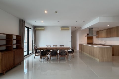Condo in Watthana, Bangkok, Thailand, 5 bedrooms № 201301 - photo 14