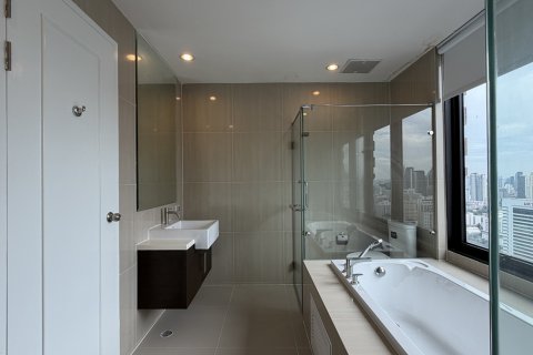 Condo in Watthana, Bangkok, Thailand, 5 bedrooms № 201301 - photo 3