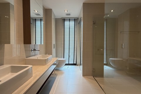 Condominio de 2 dormitorios en Sathon, Bangkok, Tailandia № 201295 - foto 30