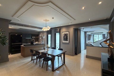 Condominio de 2 dormitorios en Sathon, Bangkok, Tailandia № 201295 - foto 6