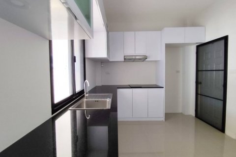 Casa de 2 dormitorios en Bang Sare, Tailandia № 116811 - foto 9