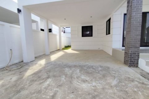 Casa de 2 dormitorios en Bang Sare, Tailandia № 116811 - foto 4