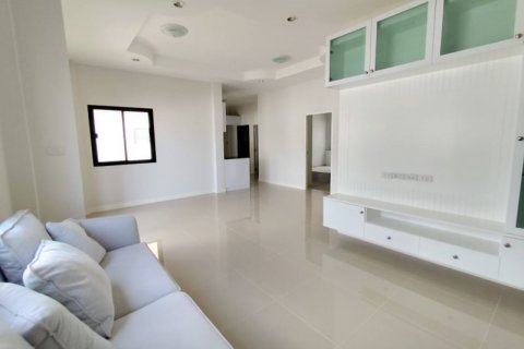 Casa de 2 dormitorios en Bang Sare, Tailandia № 116811 - foto 6