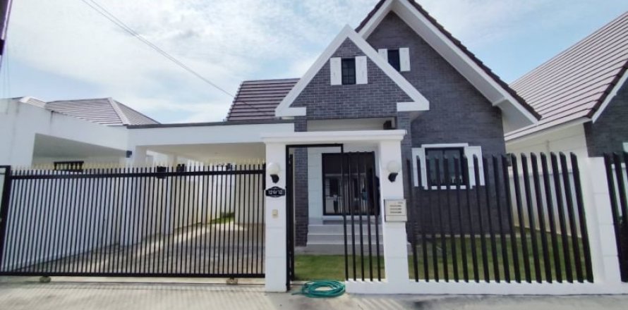 Casa de 2 dormitorios en Bang Sare, Tailandia № 116811