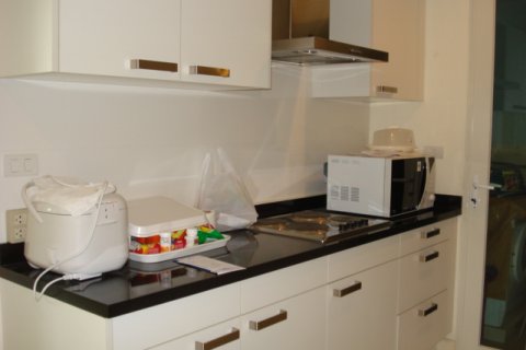 Condo in Bangkok, Thailand, 2 bedrooms № 143467 - photo 7